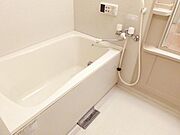 浴室乾燥機、追い焚き機能付きバス！