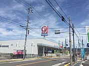 コメリホームセンター富田林店 304m