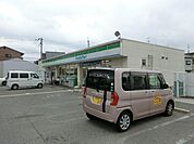 ファミリーマート富田林中野町店 1428m
