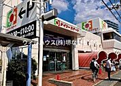 デイリーカナート中百舌鳥店 558m