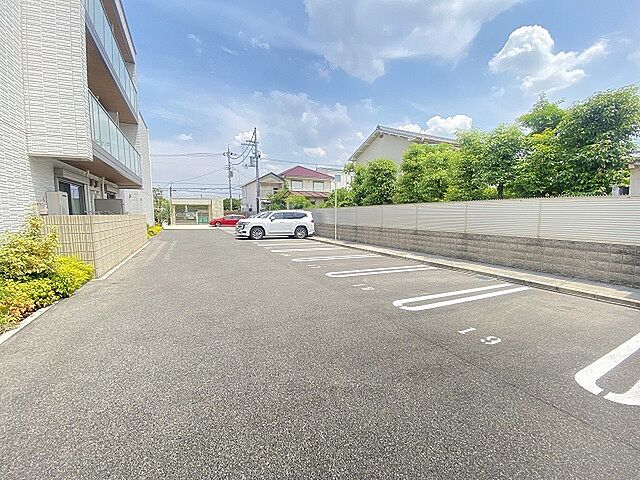 13 / 15