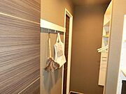 収納スペースたっぷりのお部屋です！