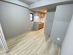 クローバー・グランツ三国ヶ丘 6階1LDKのリビング/ダイニング