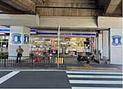 ローソン南海七道駅前店 559m