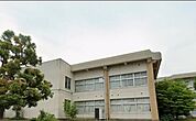 「四街道市立和良比小学校」まで1030m (徒歩13分)