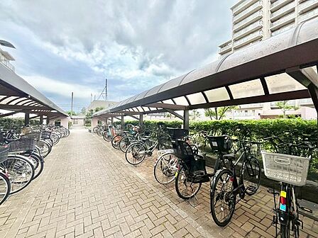 【駐輪場】便利で安心な駐輪場を完備し、日々の移動をサポートします。