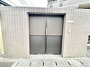 【ゴミ置き場】使いやすさに配慮した共用ゴミ置場で、常に清潔に保たれています。