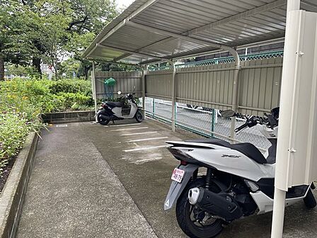 【バイク置場】バイク好きに嬉しい、安心の専用スペース♪