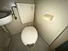 トイレ：清潔感のあるトイレは、温水洗浄便座付きで快適にご利用いただけます。