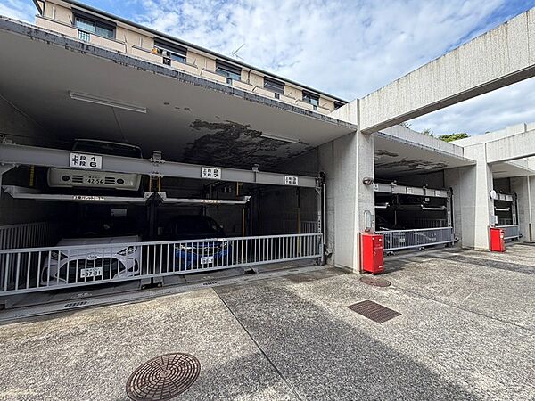 駐車場を拡大表示