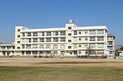 八木小学校