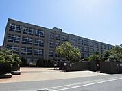 平岡南中学校