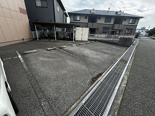 6 / 9