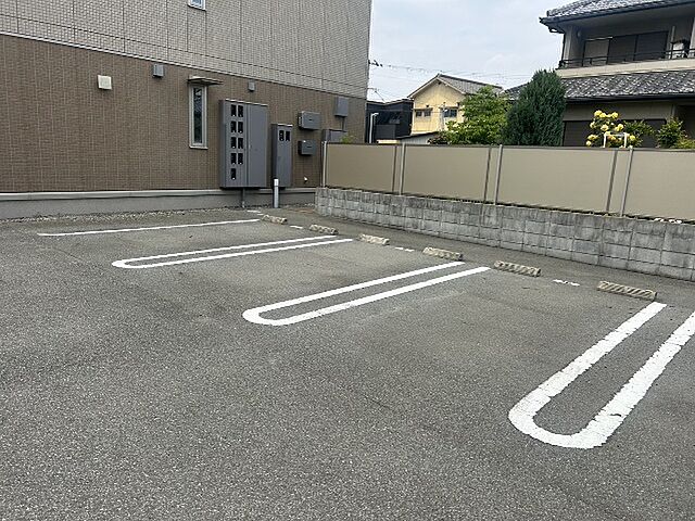 7 / 9