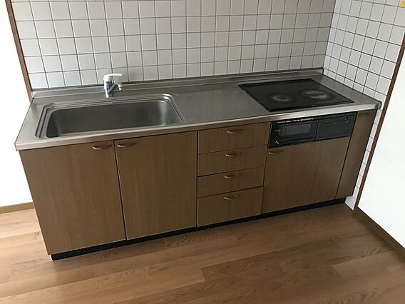 ベアーズ土山_内装_1