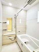 写真は施工例。ご案内は平日・休日ともに可能です。お仕事帰りやお買い物のついでなど、短時間のご見学にも柔軟に対応いたします。まずは30分ほどサクッとご覧いただくだけでも大歓迎です。お気軽にご相談下さい。