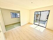 写真は施工例。ご案内は平日・休日ともに可能です。お仕事帰りやお買い物のついでなど、短時間のご見学にも柔軟に対応いたします。まずは30分ほどサクッとご覧いただくだけでも大歓迎です。お気軽にご相談下さい。