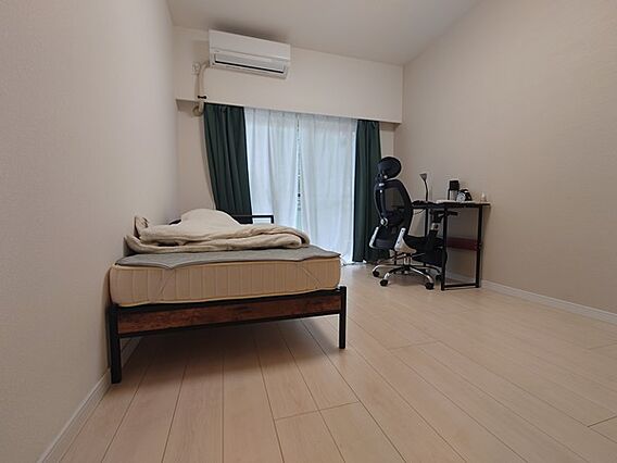 洋室６.５帖収...