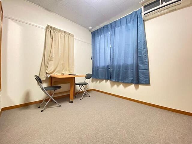 寝室