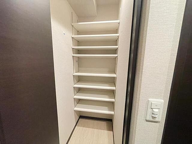 収納