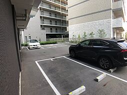 23 / 35