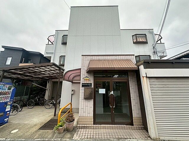 5 / 22