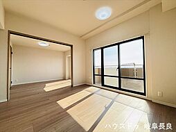 ライオンズマンション岐阜清本町:リビング