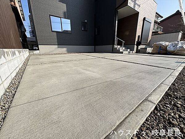 駐車場を拡大表示