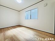 ≪5.6帖≫5LDKだから、子ども部屋もしっかり確保。自分だけの空間が嬉しい。