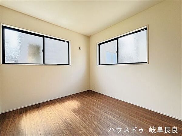 洋室を拡大表示