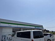 ファミリーマート　岐阜中店スローガンは「Fun＆Fresh」。驚きやワクワク感を与えるべく、商品改革に取り組んでいる。（電子マネー利用可　ＡＴＭあり　ネット通販あり）Vポイントサービスあり…