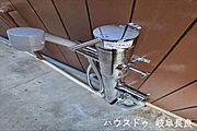 ≪洗い場≫ペット用の外洗い場付きで、お散歩後のお手入れもスムーズ。愛犬との暮らしを快適にサポートします。