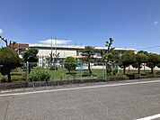 大藤保育所開所時間 平日7:30〜19:00（延長保育18:30〜19:00）8:00〜12:00 受け入れ年齢　生後8ヶ月〜5歳児クラス 1210m