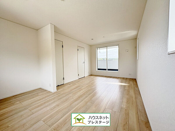 洋室を拡大表示
