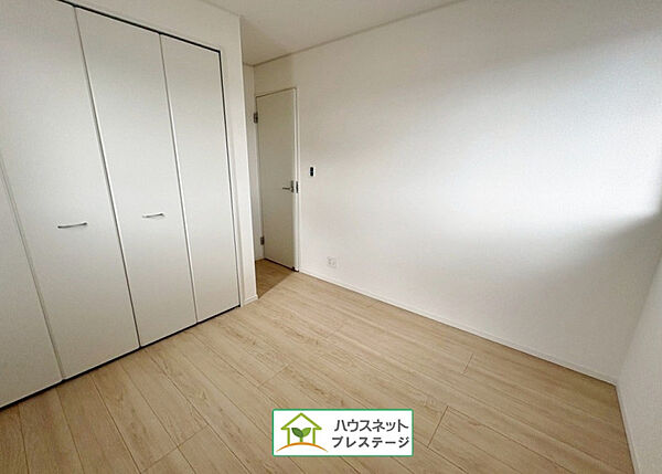 洋室を拡大表示