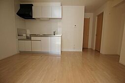 ラ　グリシーヌB 1階2DKのリビング/ダイニング