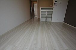 フレッチェ・ボスコV 1階1LDKのリビング/ダイニング