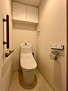 手洗い付きのトイレで、来客時も使いやすく清潔感◎