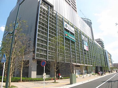 武蔵小杉東急スクエア(230m)
