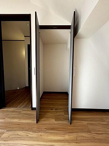 収納 東久留米市滝山5丁目1-3