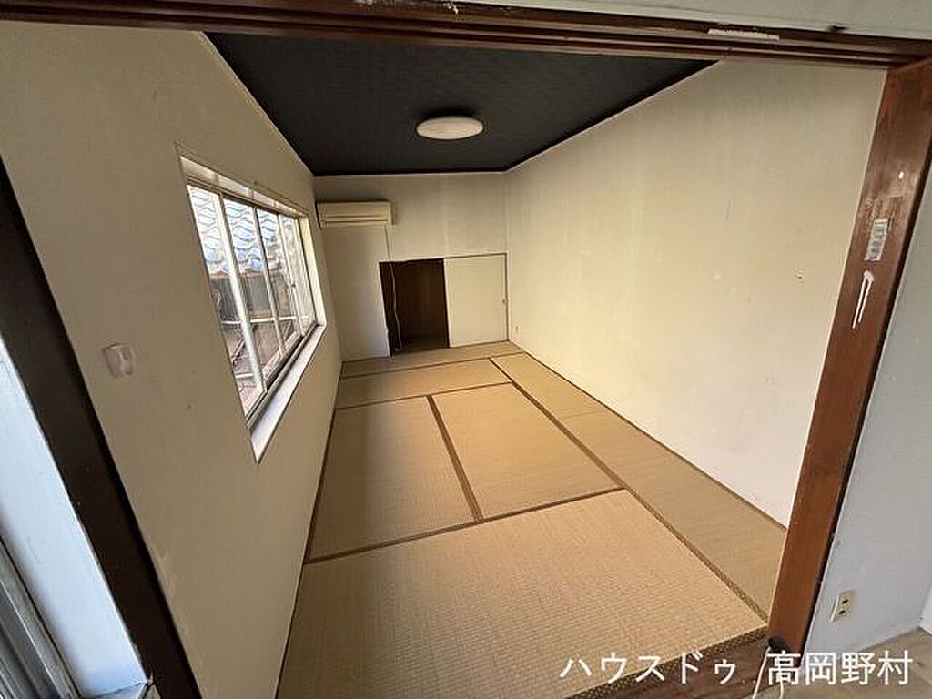 detached 富山県高岡市横田町2丁目
