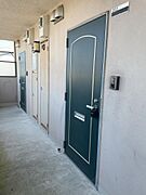 玄関モニターホンなので来客じも便利です。