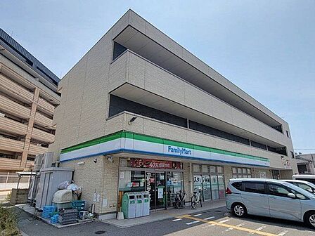 ファミマ 魚住4丁目店 350m
