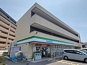 ファミマ 魚住4丁目店 350m