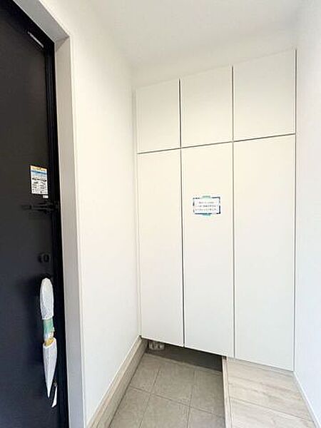 玄関を拡大表示