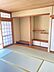 和室：１階和室。床の間。