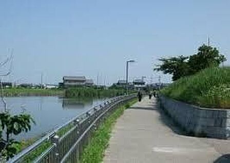 日光川ウォーターパーク 徒歩24分。 1850m