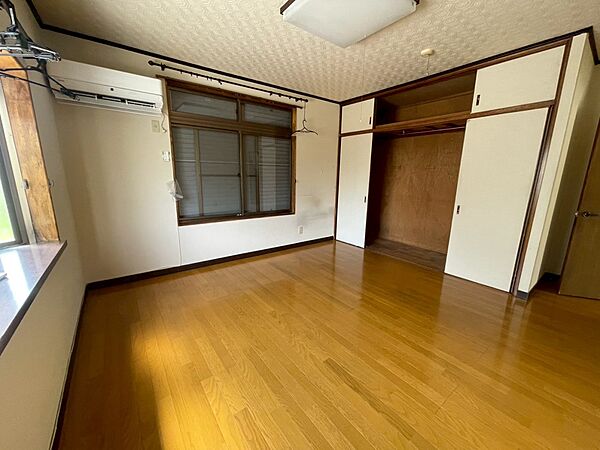 洋室を拡大表示