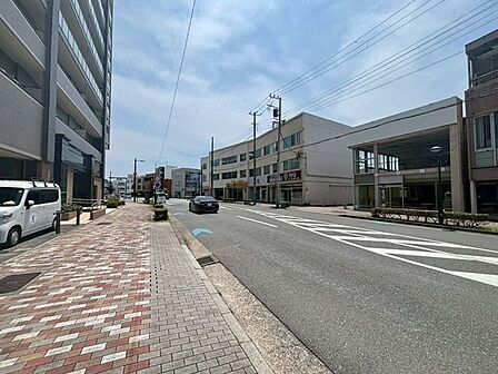 前面道路含む現地写真