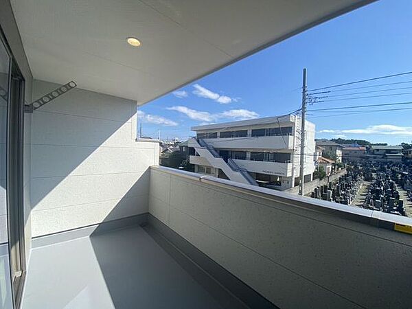 バルコニーを拡大表示
